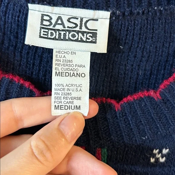 Basic Elements Medium Oversized Cat Christmas Sweater - Picture 6 of 11